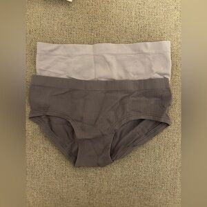 2 victoria’s secret Seamless Gray and light blue Underwear Set nwt